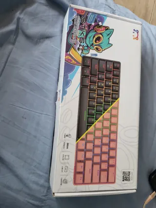 Teclado Mecánico RGB Rosa