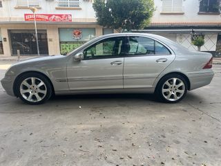 Llantas 17” Mercedes, Neumáticos al 50/60 %.