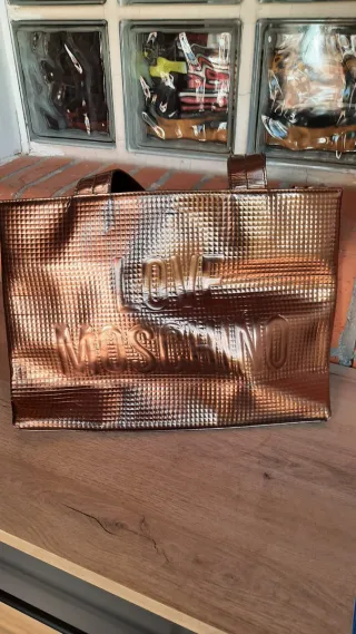 Bolso Moschino Bronce Metálico