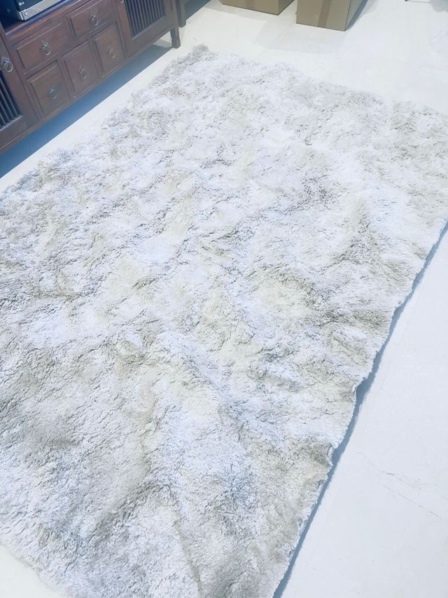 Alfombra beige y gris poliéster