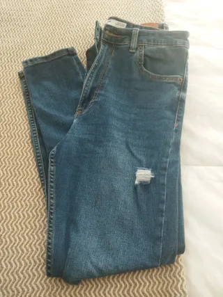 Pantalón vaquero pitillo mujer