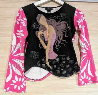 Camiseta manga larga con estampado de mujer