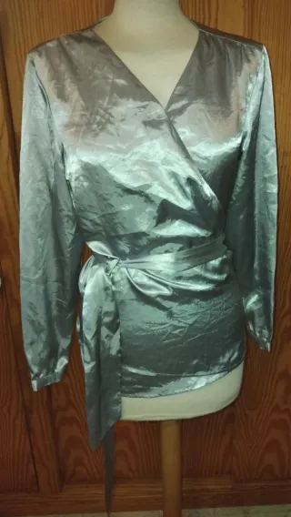 Blusa cruzada satinada Yera T.42