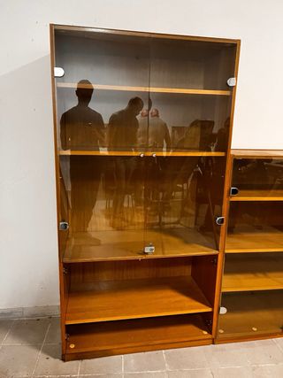 Vitrina estantería