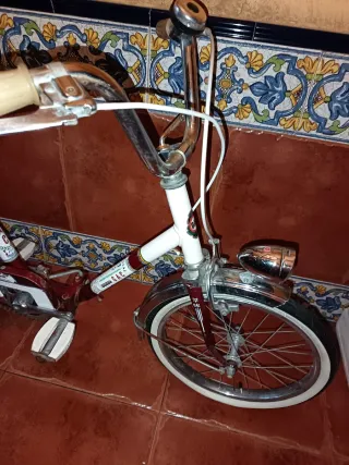 Bicicleta infantil antigua