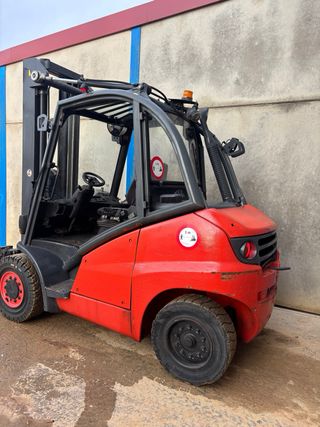 CARRETILLA ELEVADORA DIESEL 4.000 KILOS