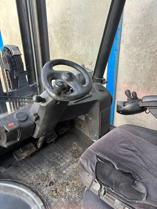 CARRETILLA ELEVADORA DIESEL 4.000 KILOS