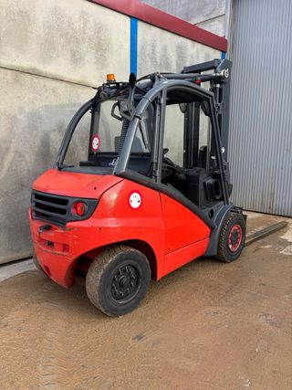 CARRETILLA ELEVADORA DIESEL 4.000 KILOS