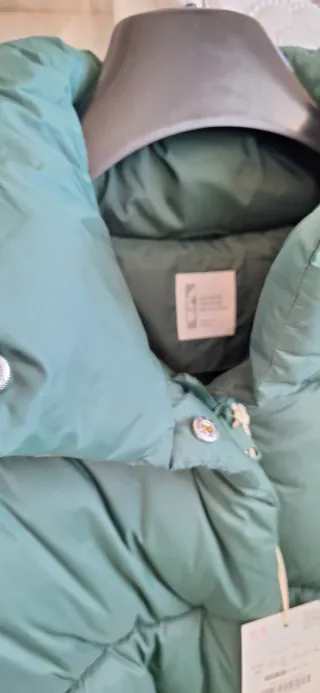 Cazadora acolchada verde