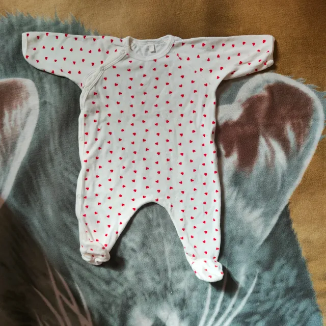 Tutina neonato con cuoricini rossi 3mesi60cmPetitB