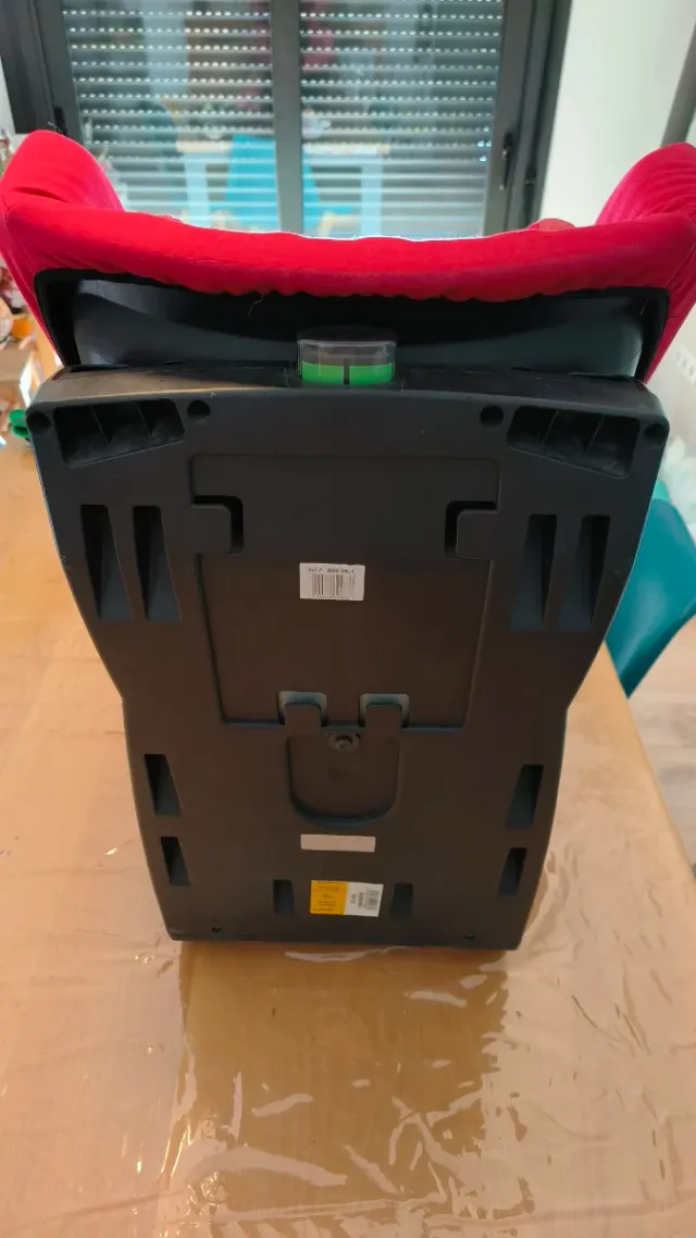 Silla Bebè Confort Axiss Giratoria Roja