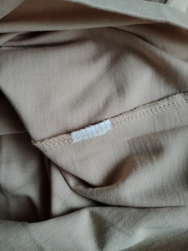 Camiseta Bershka Shingeki no Kyojin oversize