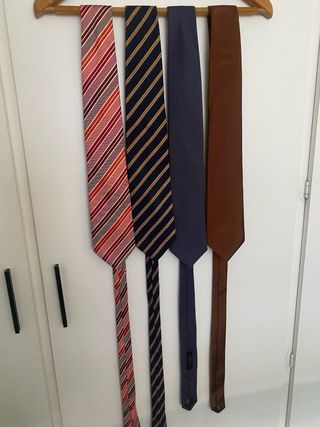 Lote de 4 corbatas de hombre
