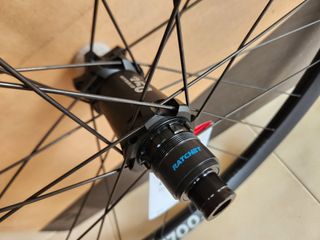 Rueda Trasera DT Swiss HX1700 Spline 30 27.5