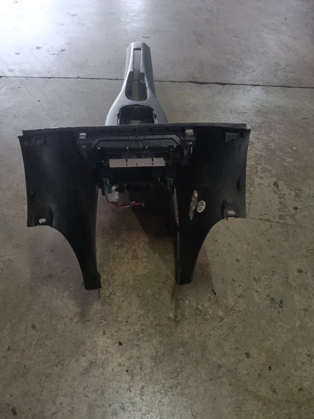 Consola Central VW Polo 6N2 GTI