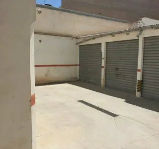 Trastero con persiana