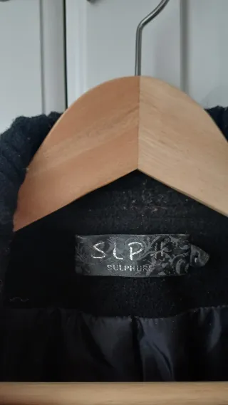 Abrigo negro SLPH