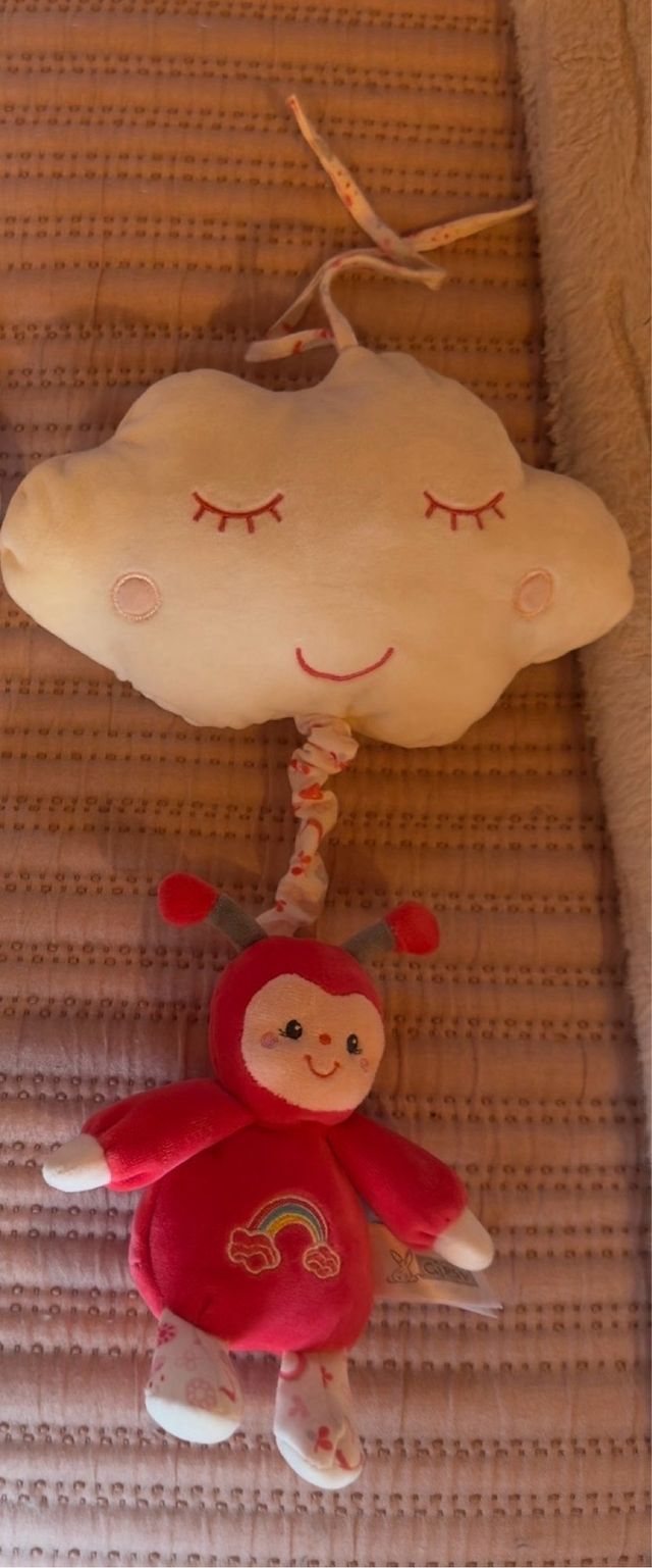 Móvil musical para bebé