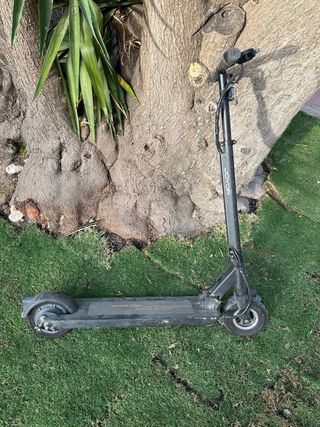 Patinete Eléctrico Joyor (Roto)