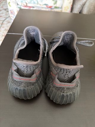 Adidas YeezyBoost 350 V2 Gris Oscuro