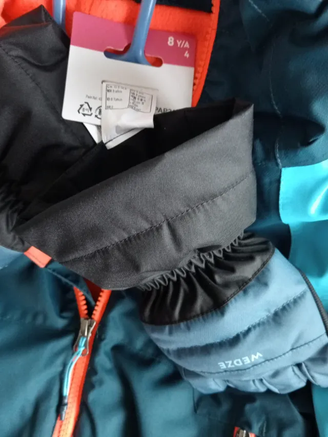Traje de nieve infantil Wedze y guantes