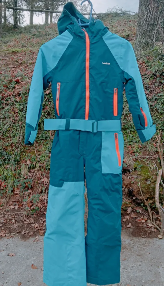 Traje de nieve infantil Wedze y guantes