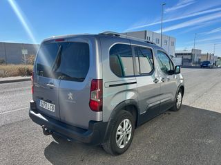 Peugeot Rifter 2019 130cv dobl Puert.