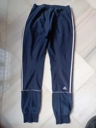 Pantalón Adidas tipo Challenger