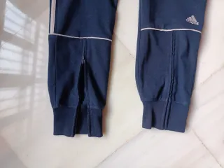 Pantalón Adidas tipo Challenger