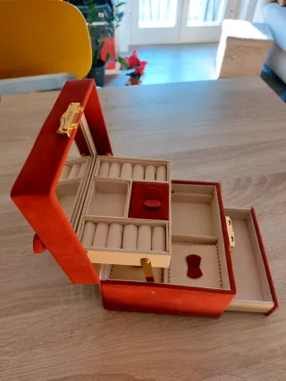 Portagioie Carpisa rosso