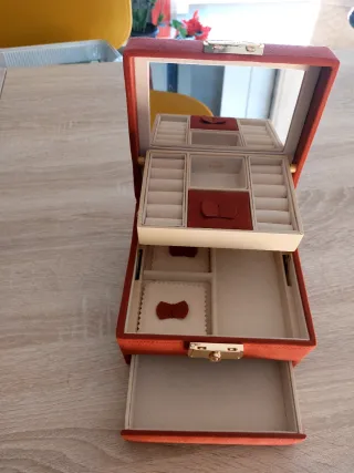 Portagioie Carpisa rosso