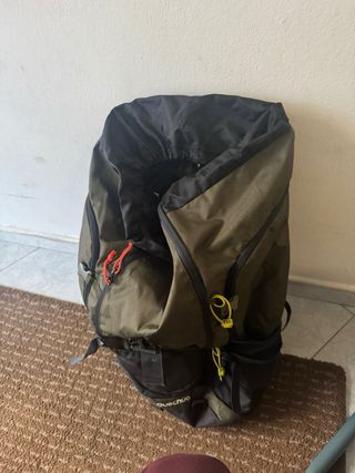 Mochila de viaje y campamento