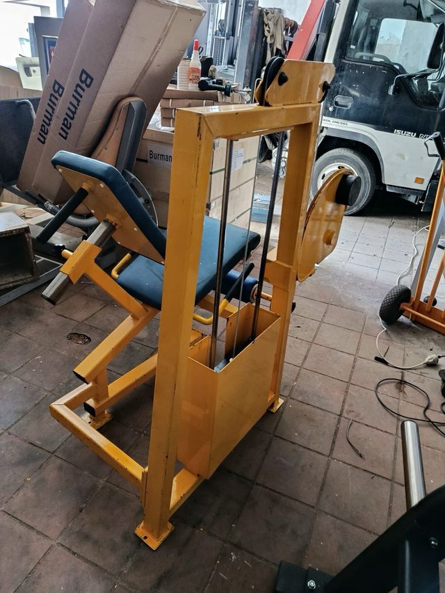 Estensione quadricipiti Adan Sport