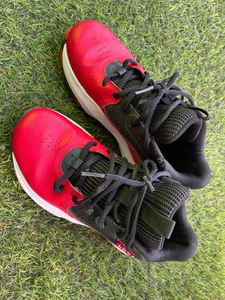 Zapatillas Baloncesto Under Armour Rojas y Negras