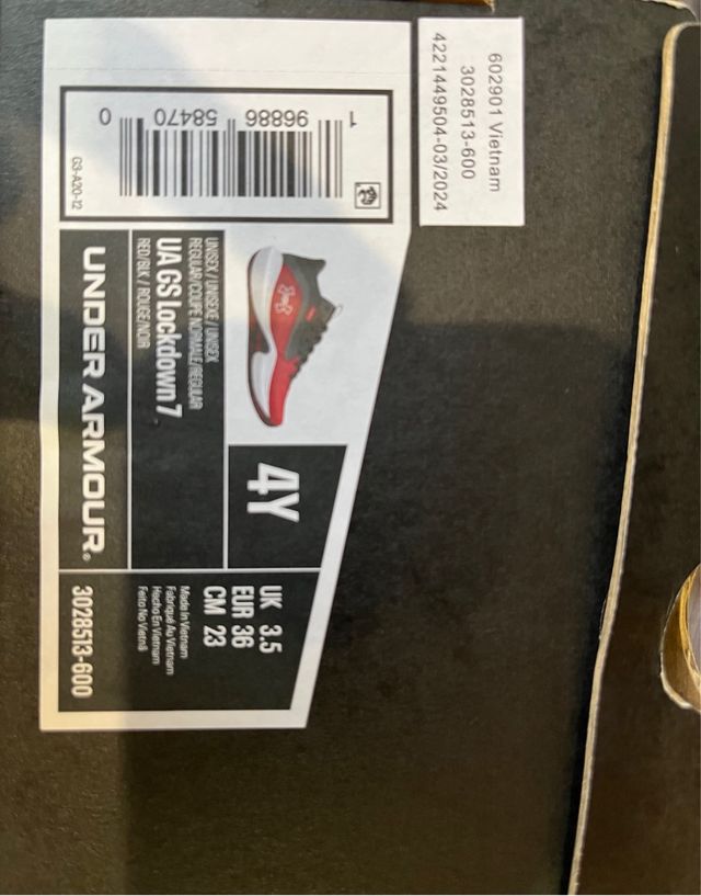 Zapatillas Baloncesto Under Armour Rojas y Negras