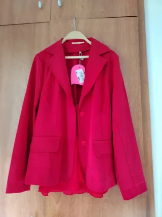 Americana negra casi sin uso