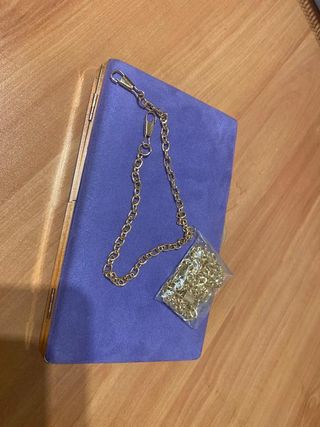 Bolso de fiesta lila y dorado