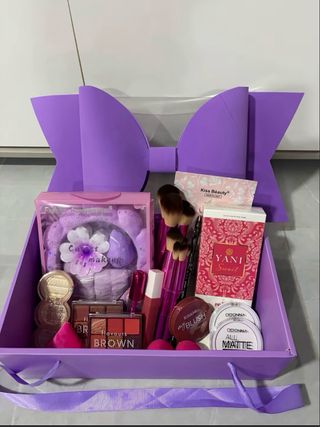 Set de Maquillaje Rosa y Rojo