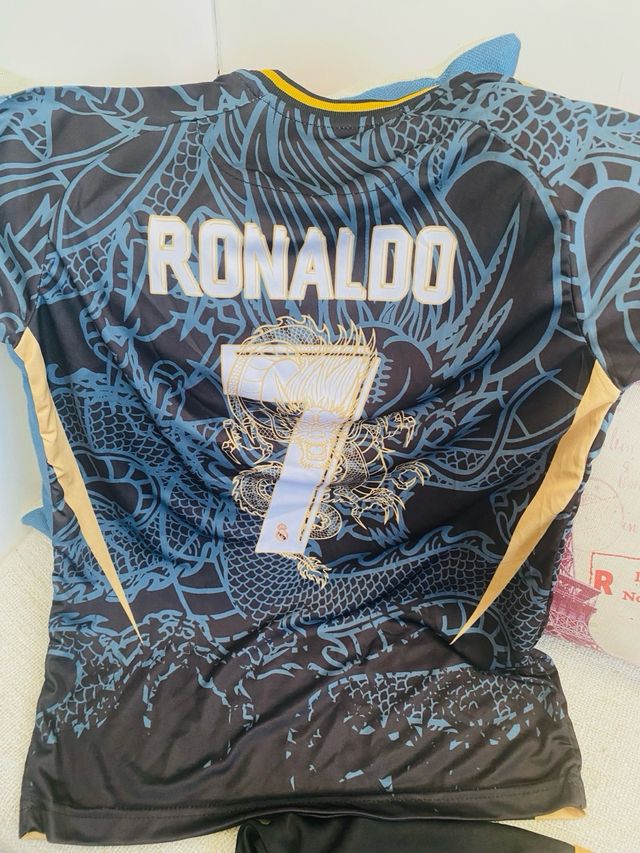 Conjunto fútbol niño Ronaldo 7 dragón negro
