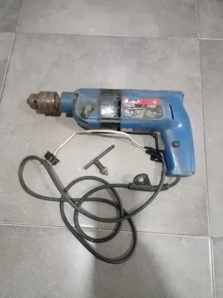 Taladro percutor Bosch 500W