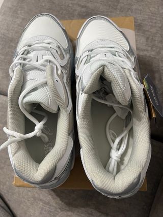 Asics Gel NYC gris y blanco