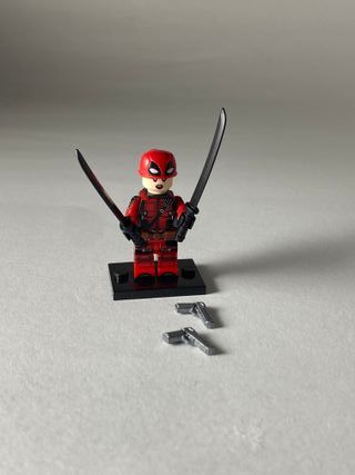 Lady Deadpool - Figurine Type Lego Marvel