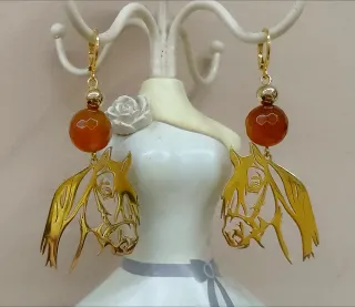 Orecchini acciaio corniola ruggine cavallo oro