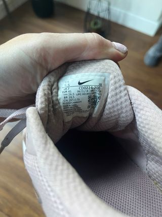 Zapatillas Nike Rosas /logotipo dorado