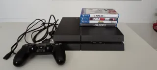 PS4 + 4 Juegos Físicos