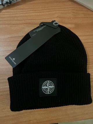 Cappello invernale stone island nero