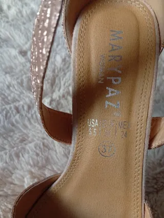 Zapatos de fiesta y bolso Marypaz oro rosa