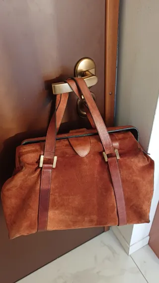 Borsa vintage in pelle scamosciata