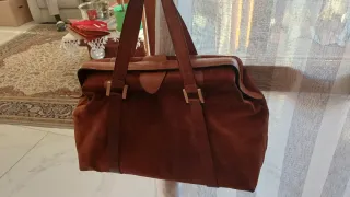 Borsa vintage in pelle scamosciata
