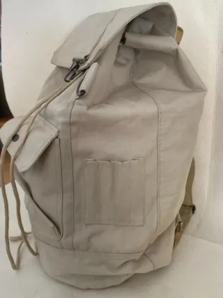 Mochila de lona beige